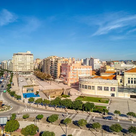 Cosy Flat By The Beach,