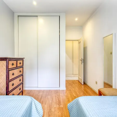 Cosy Flat By The Beach,