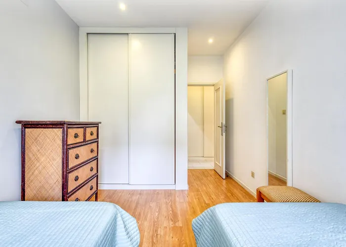 Cosy Flat By The Beach,